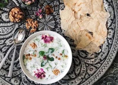 طرز تهیه آبدوغ خیار؛ خوشمزه خنک تابستانی طرز تهیه آبدوغ خیار؛ خوشمزه خنک تابستانی